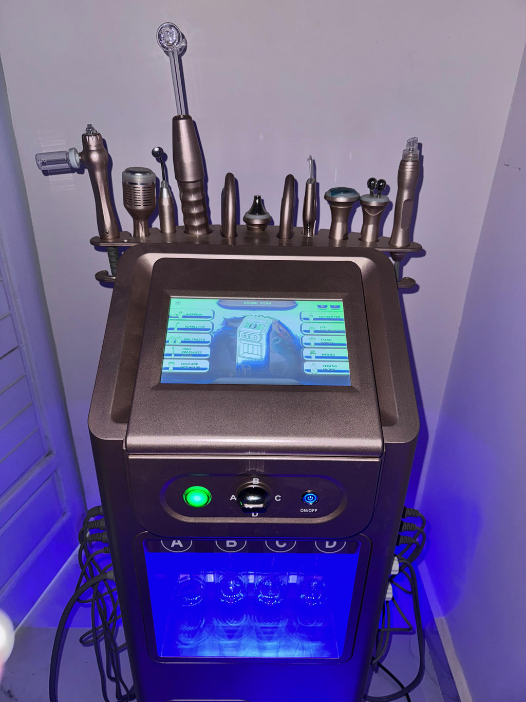 HYDRA FACIAL 10 IN 1